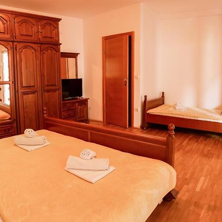 Apartments And Rooms Marija Budva Exterior photo