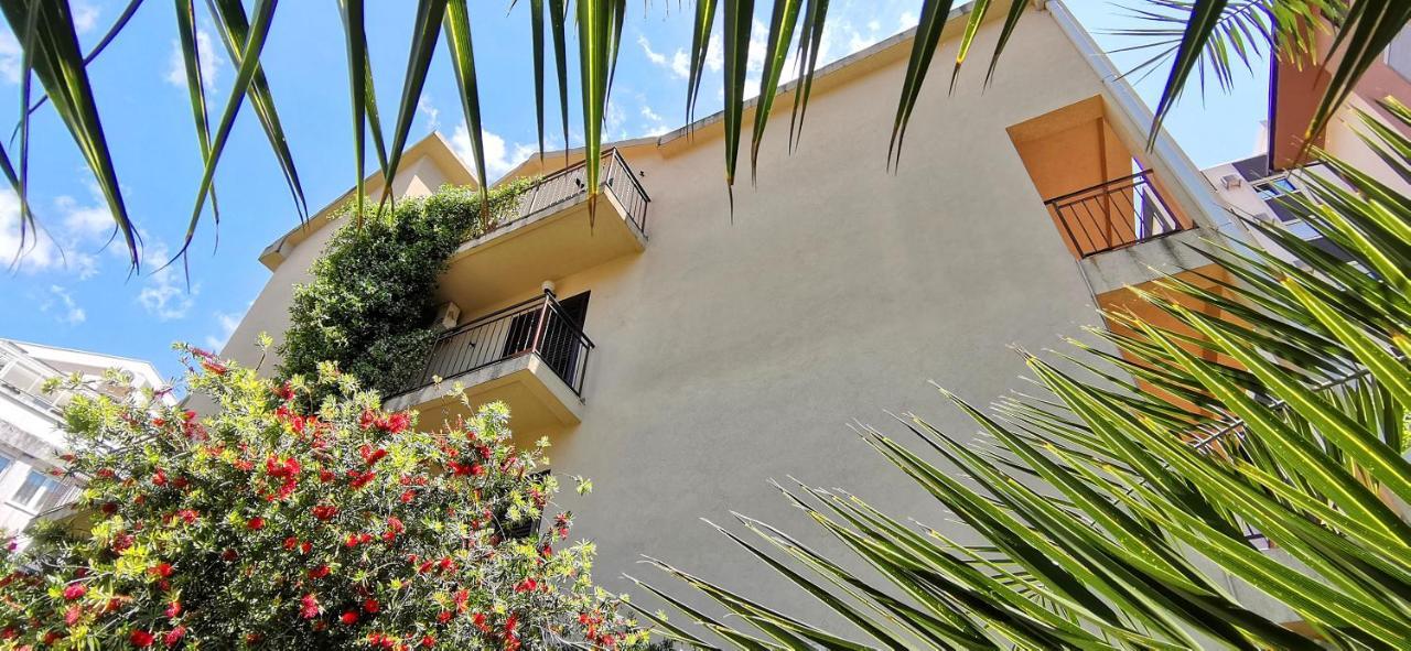 Apartments And Rooms Marija Budva Exterior photo