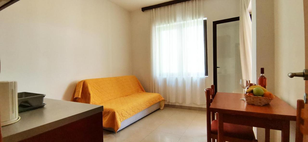 Apartments And Rooms Marija Budva Exterior photo