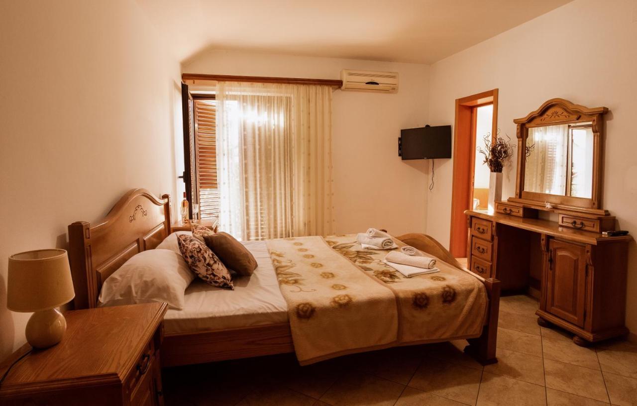 Apartments And Rooms Marija Budva Exterior photo