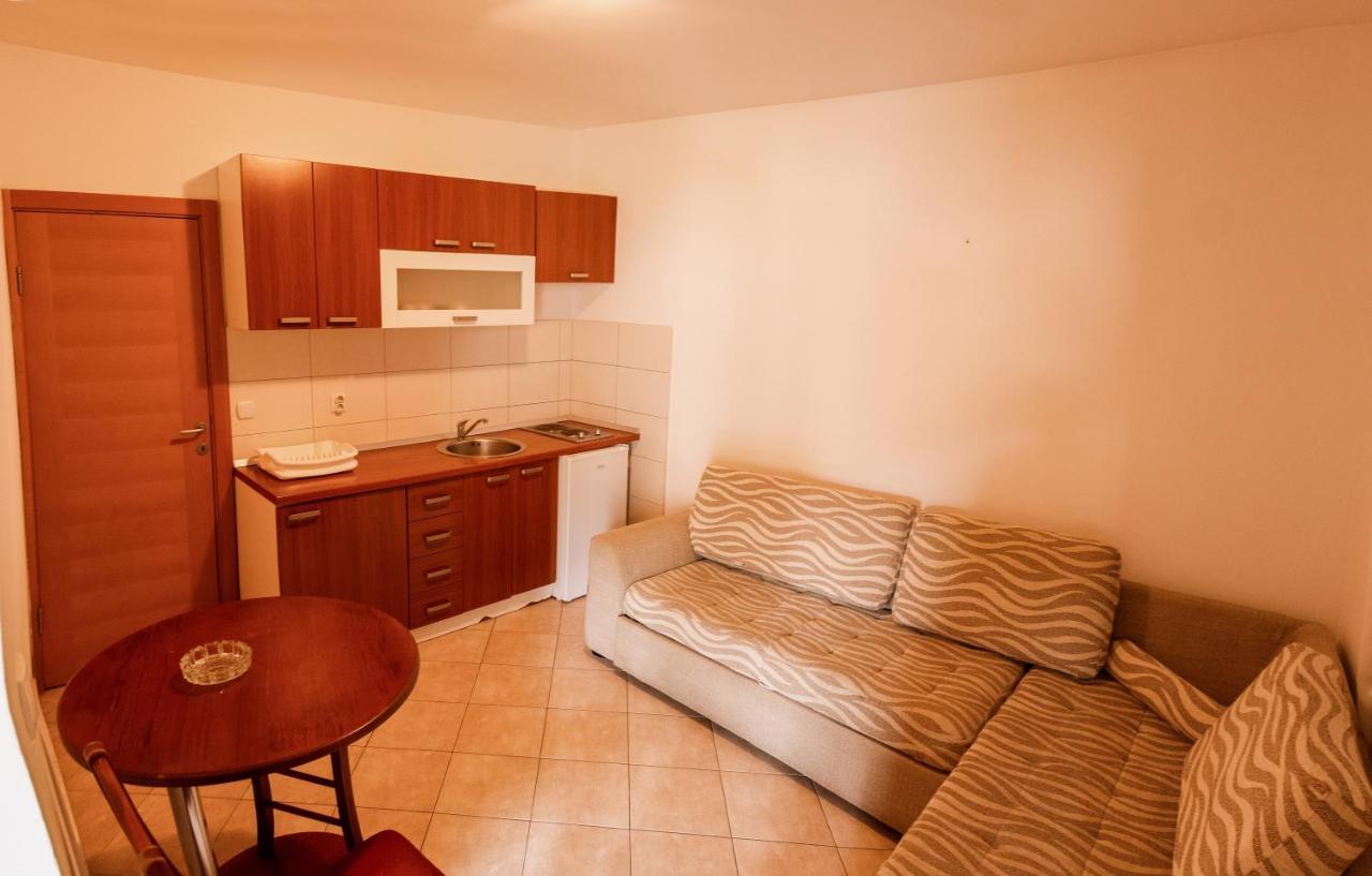 Apartments And Rooms Marija Budva Exterior photo