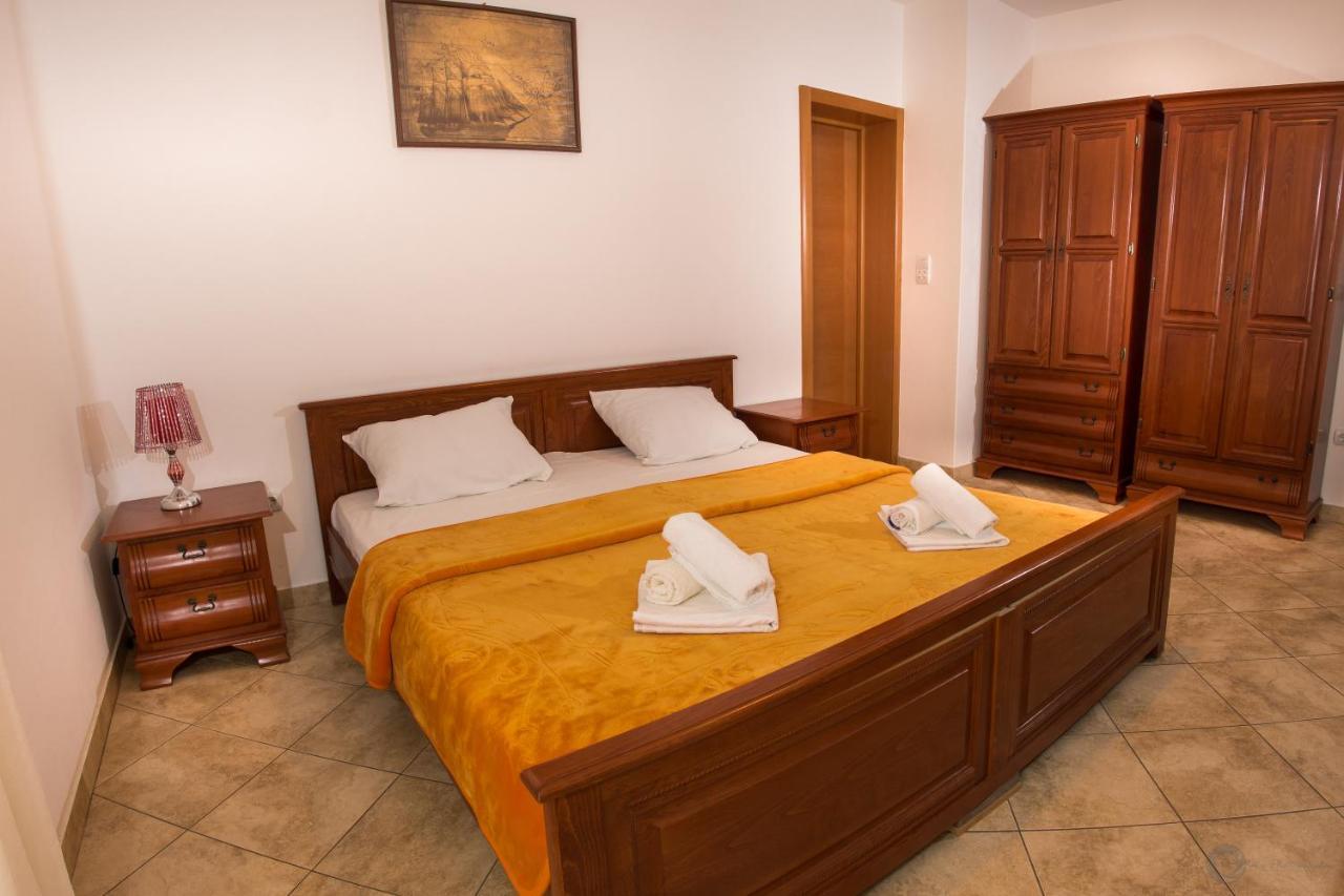 Apartments And Rooms Marija Budva Exterior photo